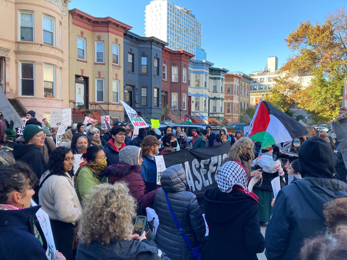 nycDSA's tweet photo. HAPPENING NOW: 150+ constituents and @DesisRisingUp, @JVPlive, @AdalahJustice visiting @RepYvetteClarke for a freezing 9am rally. 

Congresswoman Clarke, lives are on the line. It’s not too late to stand with Palestine. 

#CeasefireNOW! https://t.co/jDdGIcejcf
