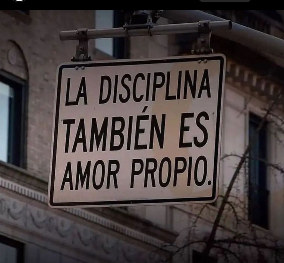 DoctorRenny's tweet photo. Desarrollar #disciplina es un súper poder. Esa capacidad de funcionar de manera ordenada, sistemática y sostenida más allá de los altibajos emocionales, resulta determinante para alcanzar niveles de logros más altos que la persona promedio. https://t.co/pdXgWdjFbd