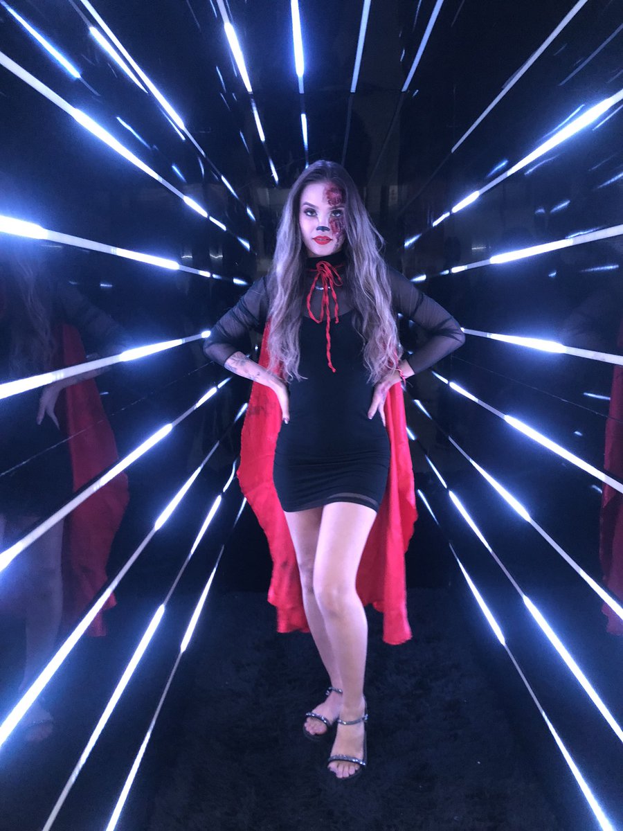 Brendaaraujo_20's tweet photo. Ainda não superei essa fantasia
Doces ou travessuras ? #Halloween #Halloween2023 #docesoutravessuras https://t.co/thH7fYfgdt