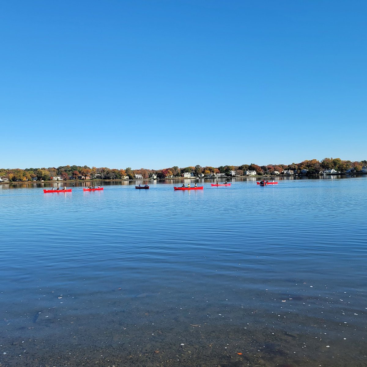 StoutSmurf's tweet photo. Rippowam 6th Grade Soundwaters trip. Early morning on the water for Stanton &amp; Herlands groups. #ripp #spspride #rippowam6th #ripp6 https://t.co/HvWa3iuJaE
