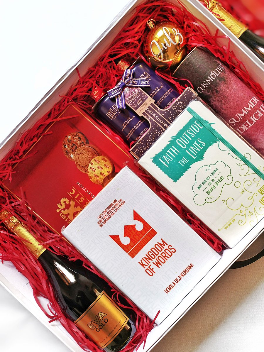 GraceandGerald's tweet photo. This season, dive into the magic of our curated Christmas gift boxes. As a special touch, include the gift of a Christmas keepsake with a personalized Christmas bauble.

Chat with us 👉🏽 https://t.co/Hl6lOtbgoY to order now and gift an experience that goes beyond the ordinary. https://t.co/rBOSQ3xiM1