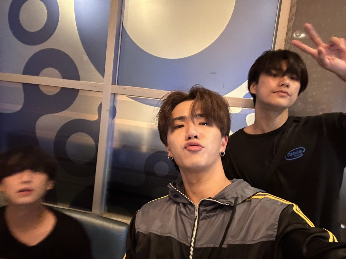 perthppe's tweet photo. Xie xie 🫶🏻🖤💛💛
 #BENTOXPerthChimon https://t.co/TbGATgBOZ3