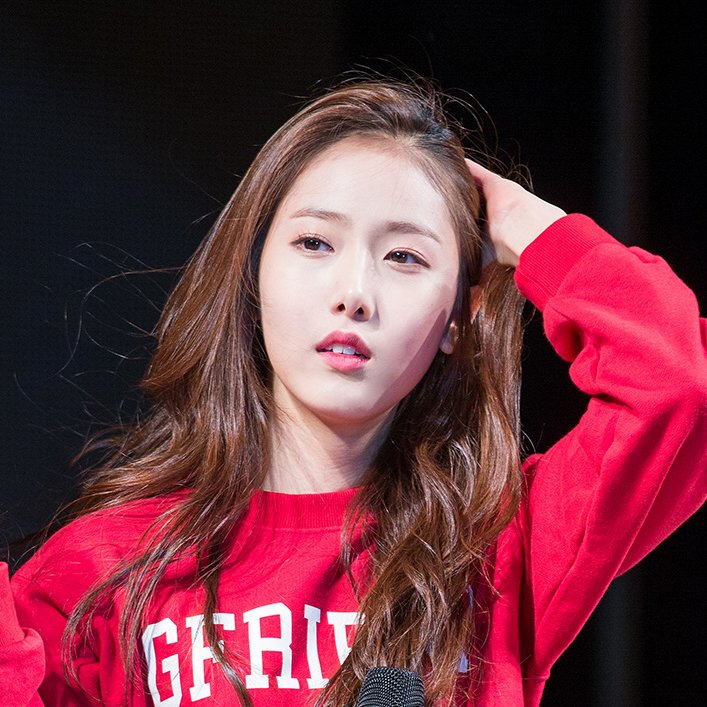 sinb old pics tweet media