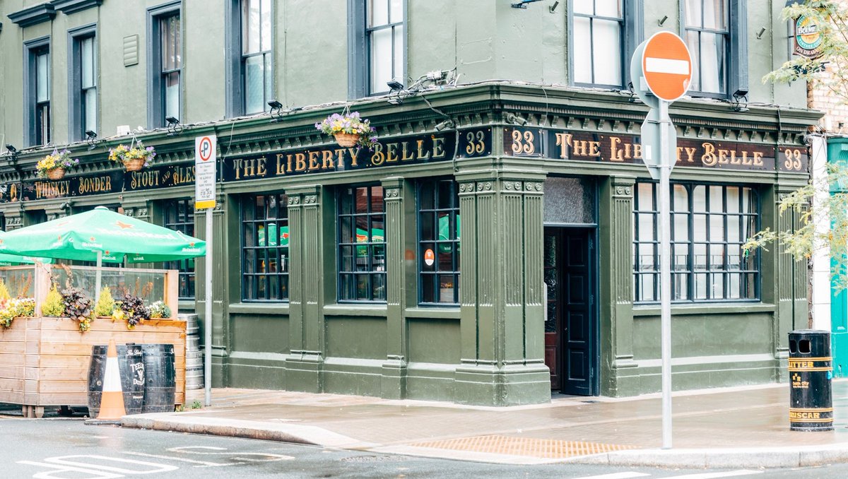 Thetaste_ie's tweet photo. ✨Competition time✨

Here's your chance to win 'sip and stroll' historic whiskey tour for 4 people with Experience Irish Whiskey!

1. Follow @EIWDEREK and @thetaste_ie
2. Tag who you'd bring below
3. Repost this tweet

Extra entry https://t.co/IqkT2w23Gc https://t.co/zkk3Y8S2xv