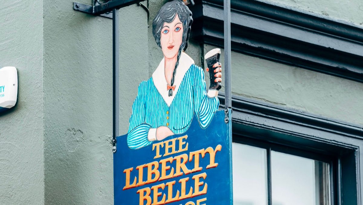 ✨Competition time✨

Here's your chance to win 'sip and stroll' historic whiskey tour for 4 people with Experience Irish Whiskey!

1. Follow <a href="/EIWDEREK/">Experience Irish Whiskey</a> and @thetaste_ie
2. Tag who you'd bring below
3. Repost this tweet

Extra entry thetaste.ie/competition-wi…