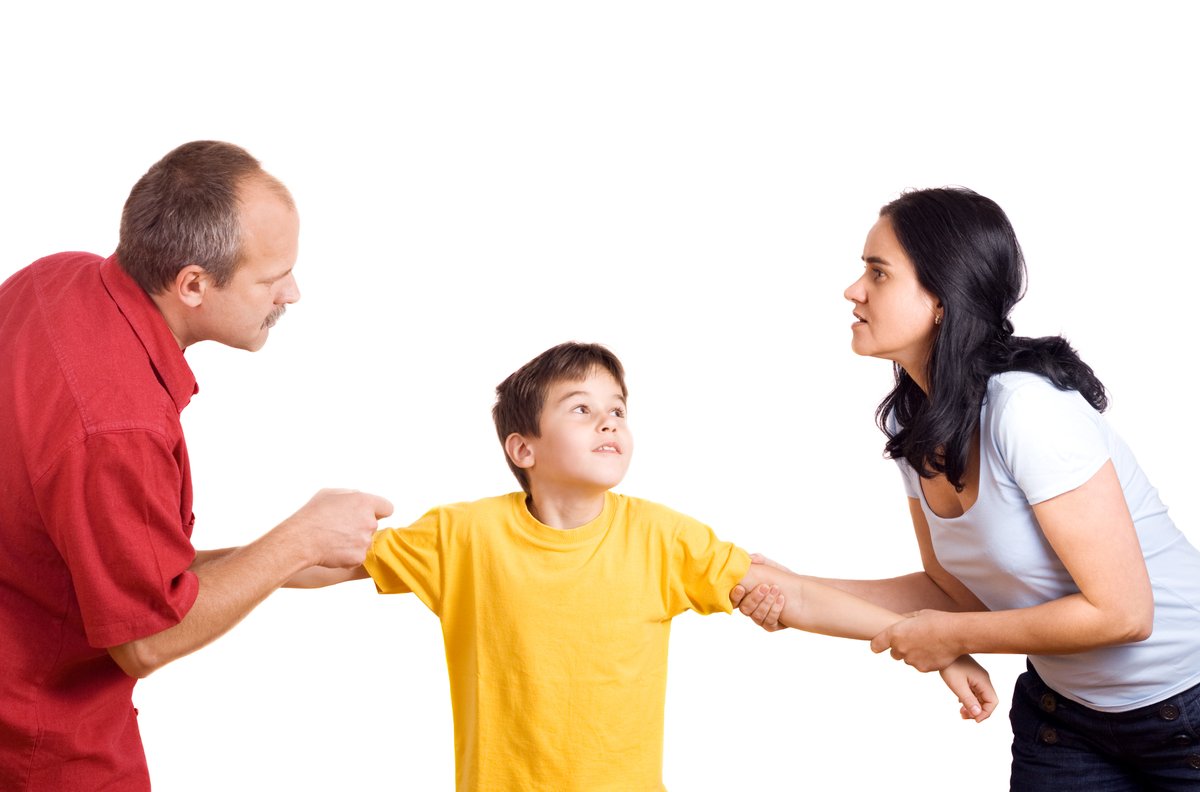 EmmiusNotaris's tweet photo. Als je gaat scheiden wil je toch het beste voor je kinderen? Wil je precies weten hoe je alles het beste kunt regelen voor jullie kinderen? Neem dan gerust contact op met onze mediator Jolanda Nieman, Zij kan jullie uitgebreid informeren en begeleiden. https://t.co/5d1XpVkFDt https://t.co/daoJWTYefA