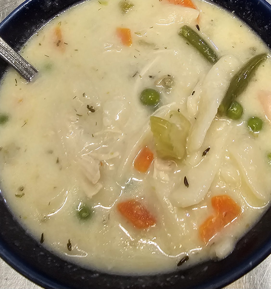 INdyfeast's tweet image. Thursdays are for FEASTING! Monster Melts &amp;amp; Bowls, Creamy Chicken Noodle Soup with Veggies, Red Bean Chili with Beef, Fresh Baked Herbal Bread, Pumpkin Cake, Pecan Pie, Dinner in the Chef's Case the portal is open to order your holiday FEAST!  #soup #Scratchcooking #madewithlove