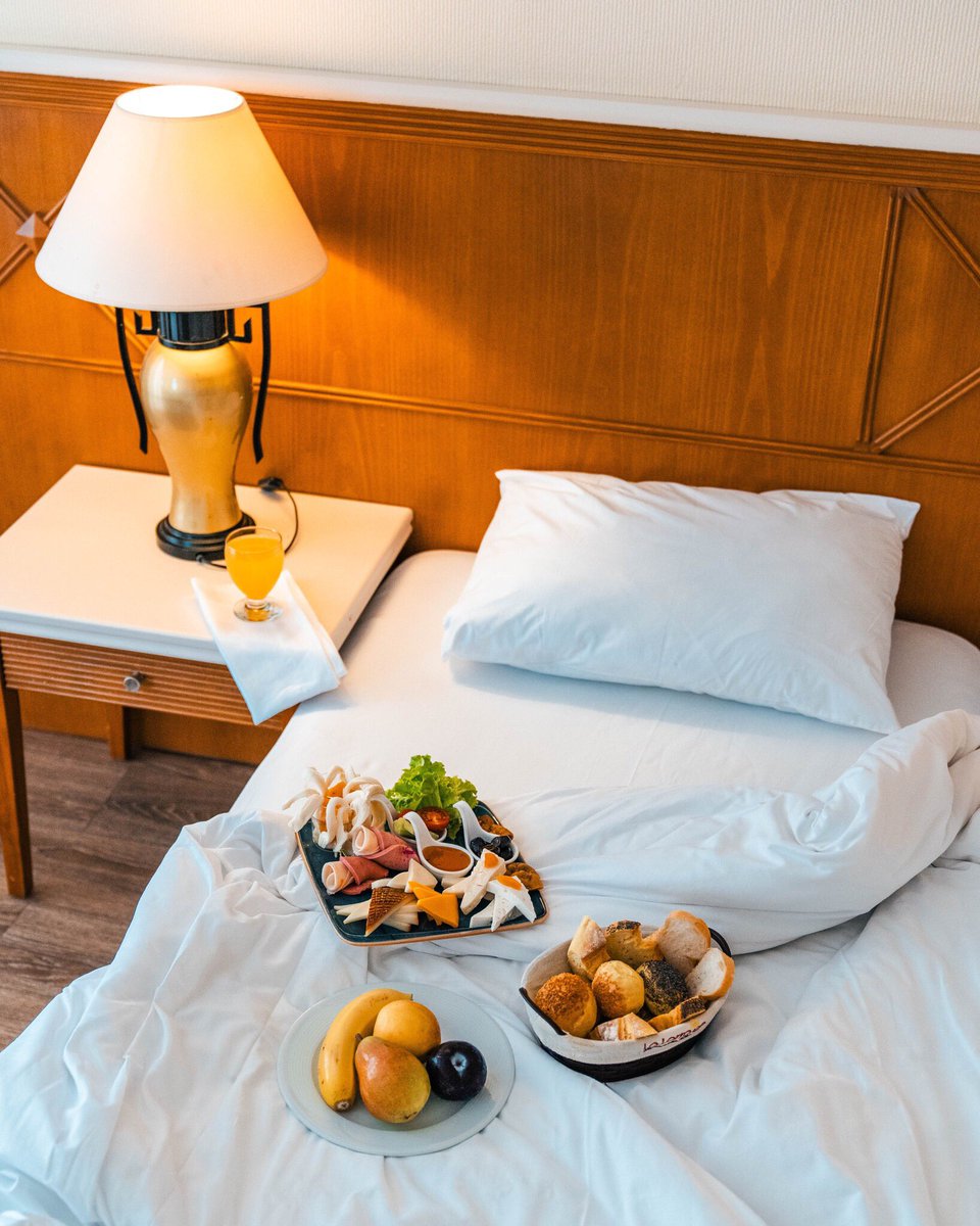 KilikyaHotels's tweet photo. Start the day energised and happy with our room service breakfast...
Oda servisi kahvaltımız ile güne enerjik ve mutlu başlamak...
***
#TheEssenceofHarmony
#kilikyaresort
*
#room #hotelroom #roomservice #breakfast #food #foodie #feelspecial #timetovacation #vacationmode #turkey https://t.co/1ddmZ4C3Sw