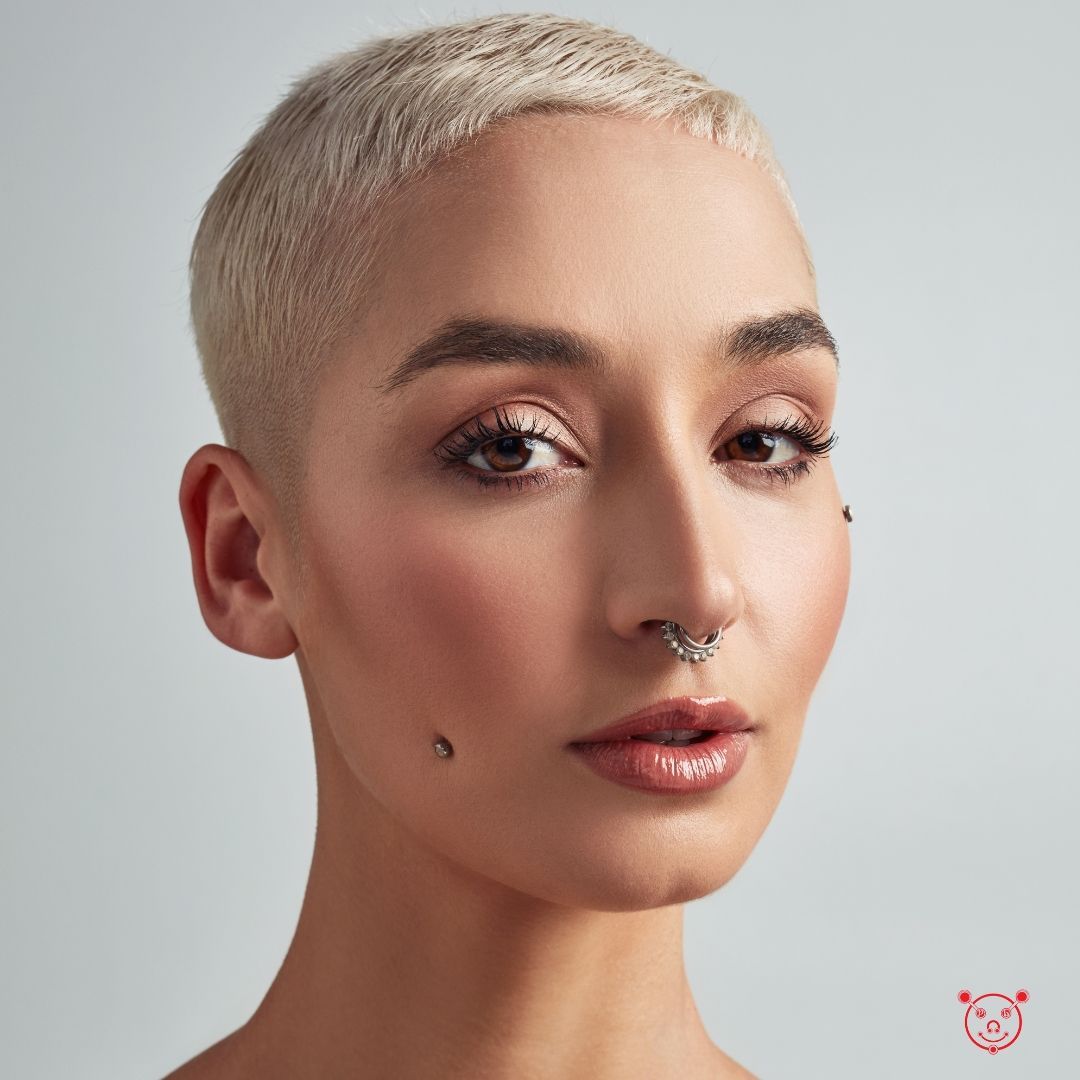 Explore the latest body piercing jewellery trends! From minimalist studs to intricate gemstone designs, we're diving into the hottest styles and materials. Stay on point with your piercing game! 
💎 
buff.ly/3K7EcNP
.
.
#PiercingTrends #JewelleryFashion #BodyPiercing