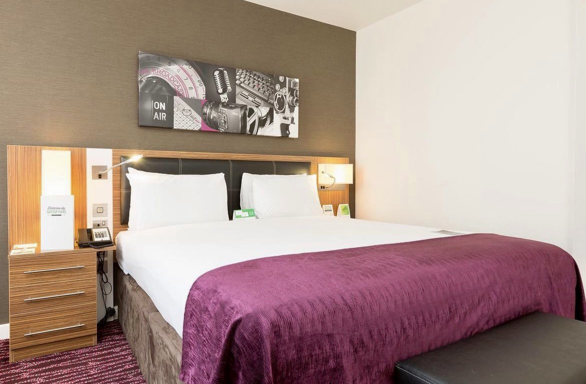 himediacityuk's tweet photo. Twin or Double.... we have both so whatever your preference we've got you covered 👍

#bed #hospitality https://t.co/PFW5uC2CLT