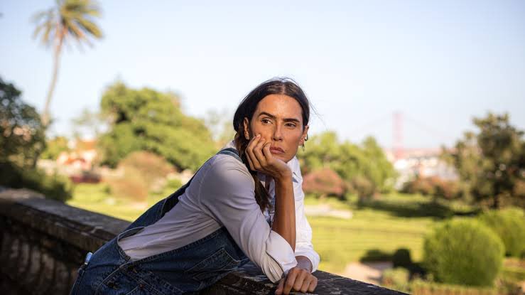 RoitmanPedro's tweet photo. Ontem terminei #Codex632 e é um história envolvente, com muito capricho nas atuações e direção. Deborah está excelente como Constança, interpretando um tipo diferente: uma mulher passando por um divórcio e vivenciando os problemas de saúde da filha com Down https://t.co/Yja9BMx8No