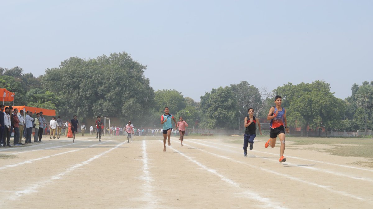 #सांसदखेलकूदप्रतियोगिताकाशी2023
100 मीटर दौड़ । बालिका । 11 से 14 वर्ग में