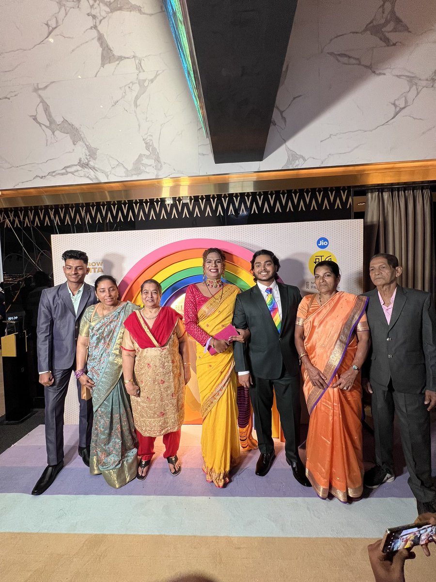 the cast of #RainbowRishtaOnPrime bringing all that 🌈magic🌈 tonight!

#SadamHanjabam #Daniella #AneezSaikia #Sanam