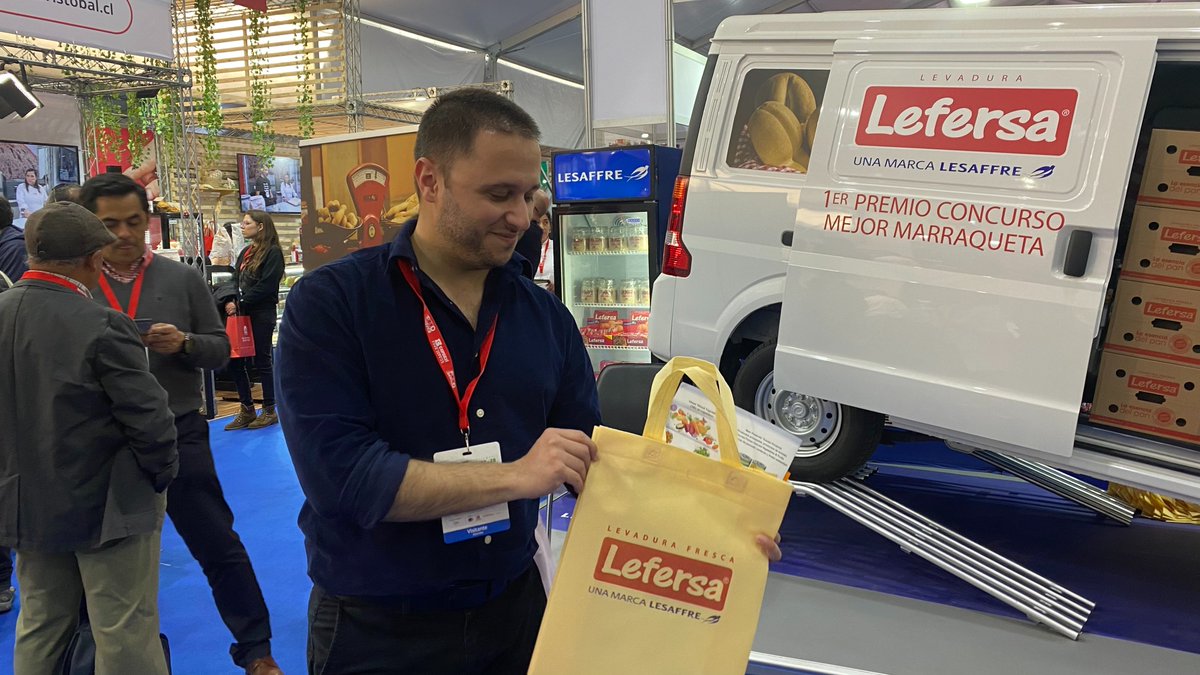 CHILEHALAL's tweet photo. LA INDUSTRIA DE ALIMENTOS EN CHILE YA ELIGIÓ SU CERTIFICADORA HALAL.
Su Centro de Certificación Halal de Chile cerca de sus socios, una certificadora Nacional 100% Chilena y 100%Halal #chilehalal #peruhalal #ecuadorhalal #prochile #bjph #corfo #indap #minrel #colombiahalal #INIA https://t.co/4KBVrNBQ6w