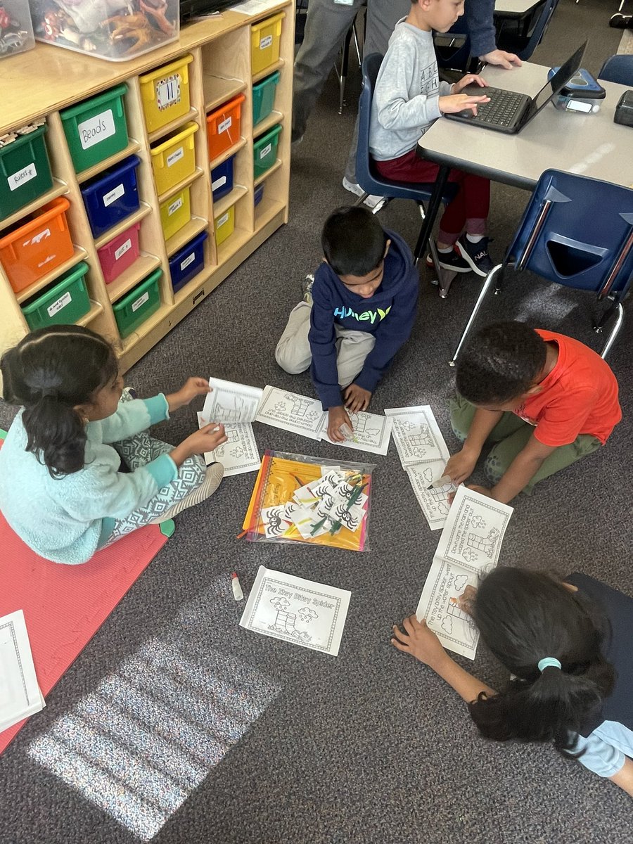jimh704's tweet photo. Thankful for great teachers! Our kinder are practicing  their CVC words and using their strategies to read! @WROdellPrimary @WROdellPTA @CabCoSchools #unlockingthemagic https://t.co/kLZKZxyHdU
