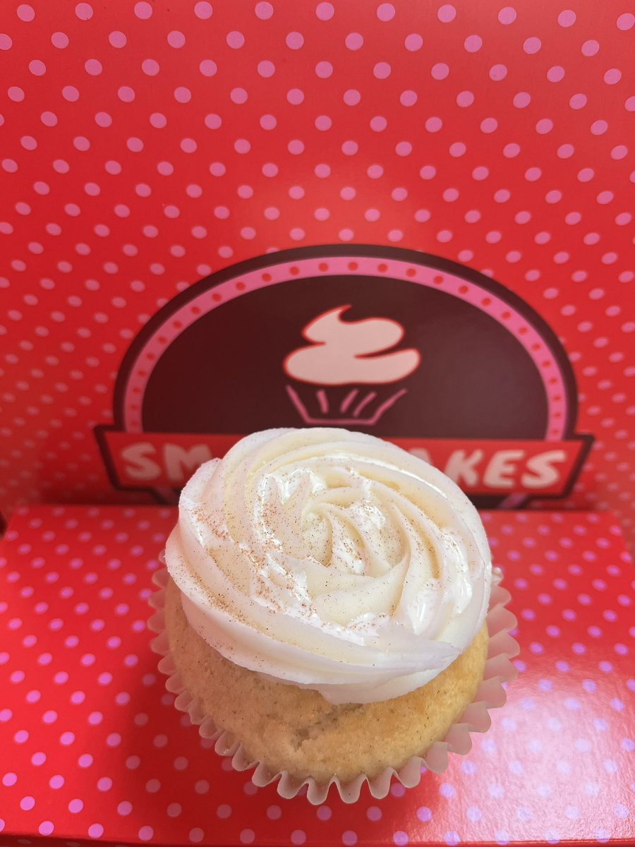 SmallCakesNDH's tweet photo. Happy November! 🍂 Today’s new #yummy special is #CinnamonRoll #Cupcakes! We also have #BiscoffCookie & #PumpkinSpice +17 delicious daily #Cupcake flavors! Order pickup at 404.621.9634 or via https://t.co/MTIy7NF1eE! Or get delivery thru #UberEats #GrubHub or #DoorDash! https://t.co/gUjibfWPH6