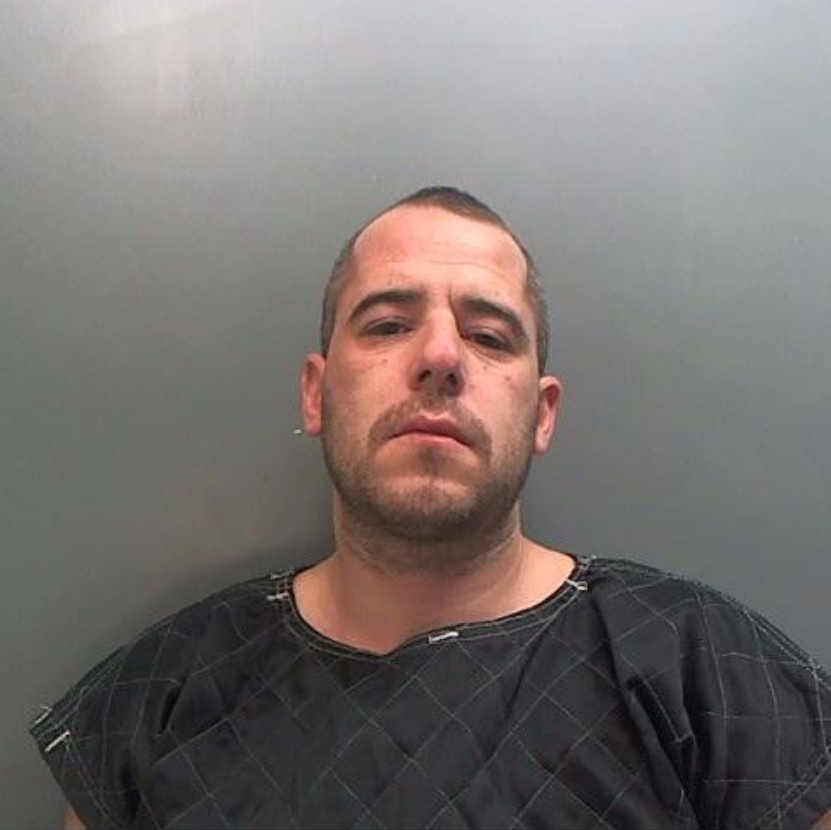 APPEAL | We are appealing for information to trace a wanted man from Rudheath.

David Herd is wanted for failing to appear in court.

Can you help? Don't report anything here, visit:
orlo.uk/jyV0h

Read more:
orlo.uk/oPu6B