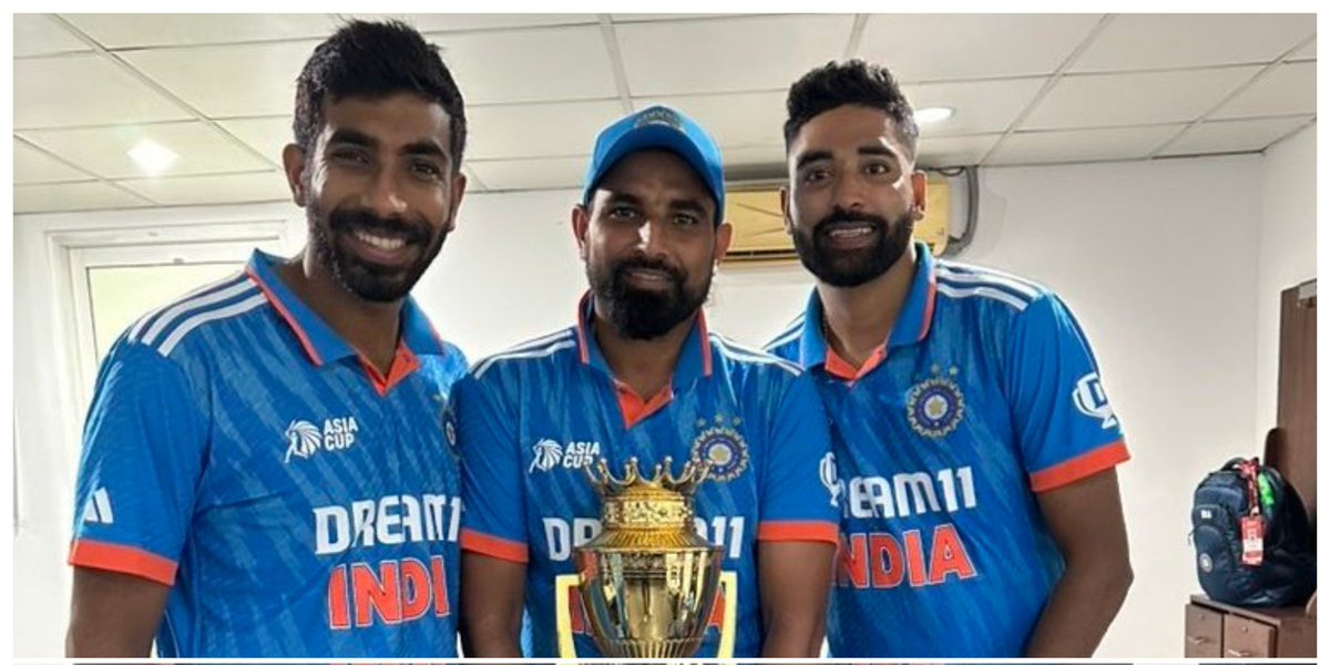 1sInto2s's tweet photo. Never seen such an Indian fast bowling unit in my entire life like this. Lethal, accurate and fearsome 🙏
the three forms of fast .
#INDvsSL https://t.co/DGdPJUPQJH