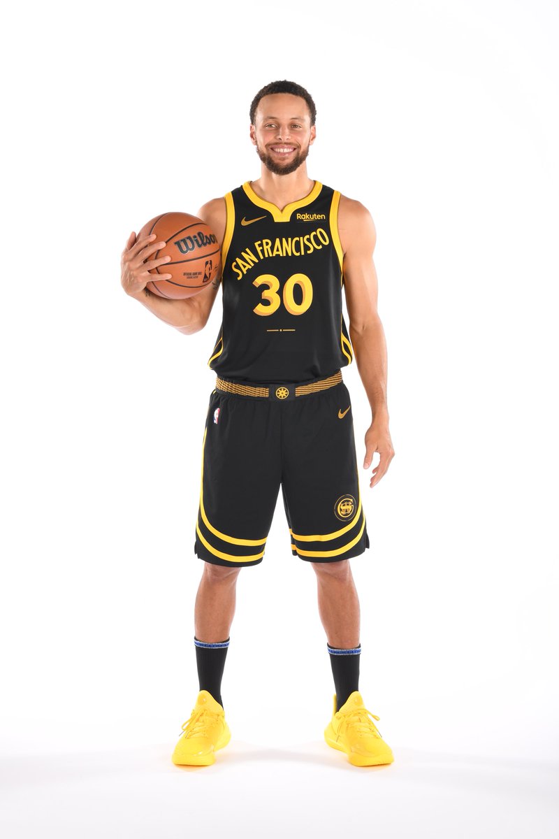 warriorsworld's tweet photo. W’s 2023-24 Nike NBA City Edition uniform. 

Thoughts? https://t.co/2Bf0dYZ4Di