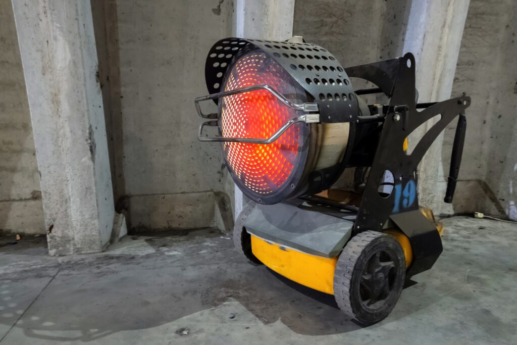 protool_supply's tweet photo. With winter on its way, don't forget a heater to keep your team safe and productive. See The Pro Group's guide to the best construction site heaters. https://t.co/rj9elzrQ7F https://t.co/PrBgNh1EZw