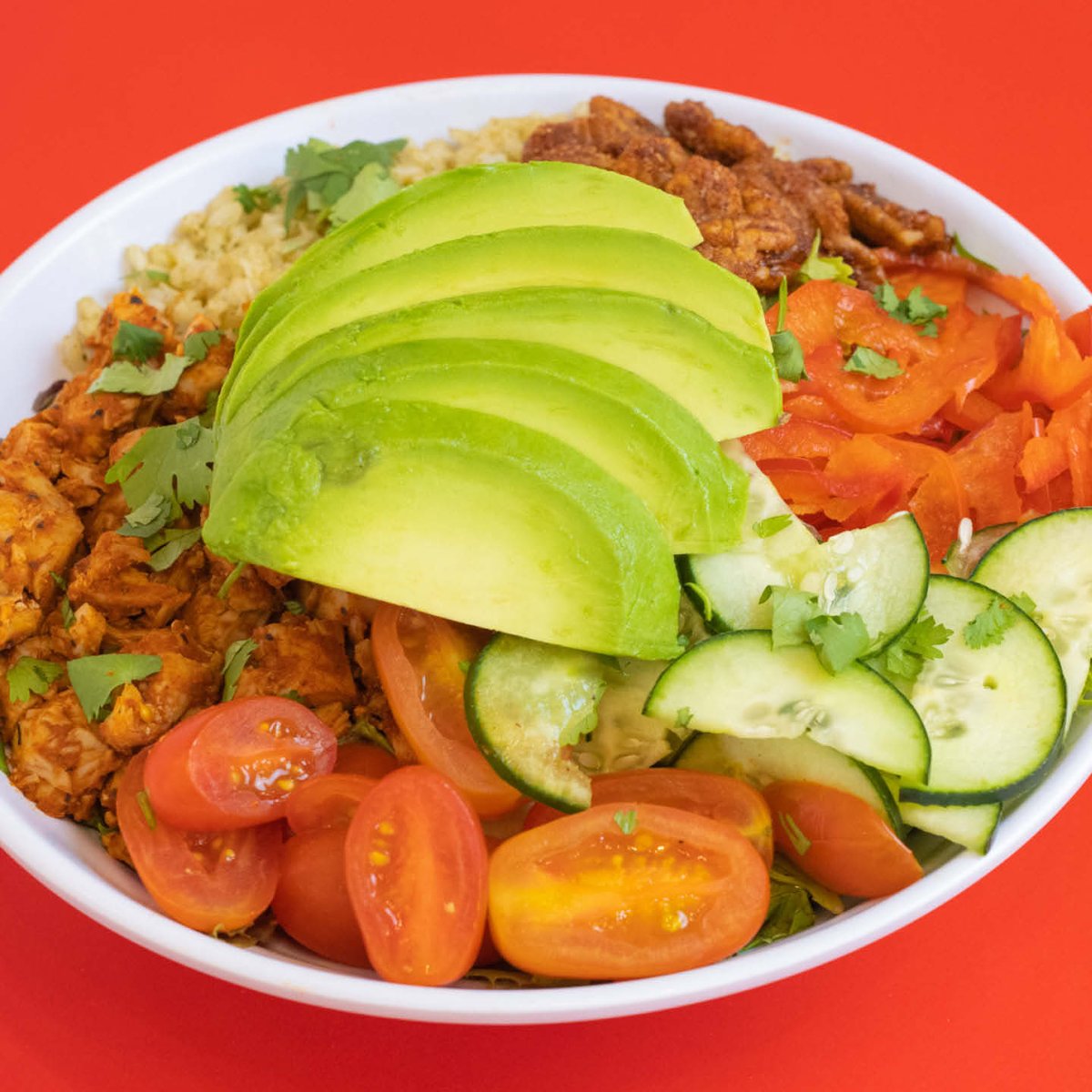 Craving something that packs a little heat and is refreshing? 🤤 Try our California Grain Bowl today!

#grainbowl #warmup #California #grains #eatCoolgreens #foodie #fresh #healthy #vegetables #veggies #foodofinstagram #healthyeating #bowlgoals
