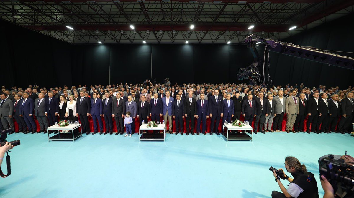 nevsehirtso's tweet photo. 📍#Antalya
Başkanımız M. Arif Parmaksız, Meclis Başkanımız M. Ali Öbekli ve Yönetim Kurulu Üyelerimiz, TOBB Başkanımız Sn. @RHisarciklioglu ’nun katılımıyla Antalya’da gerçekleştirilen #yorex Yöresel Ürünler fuarı’nın açılışına katıldı. https://t.co/awbOra7f4q