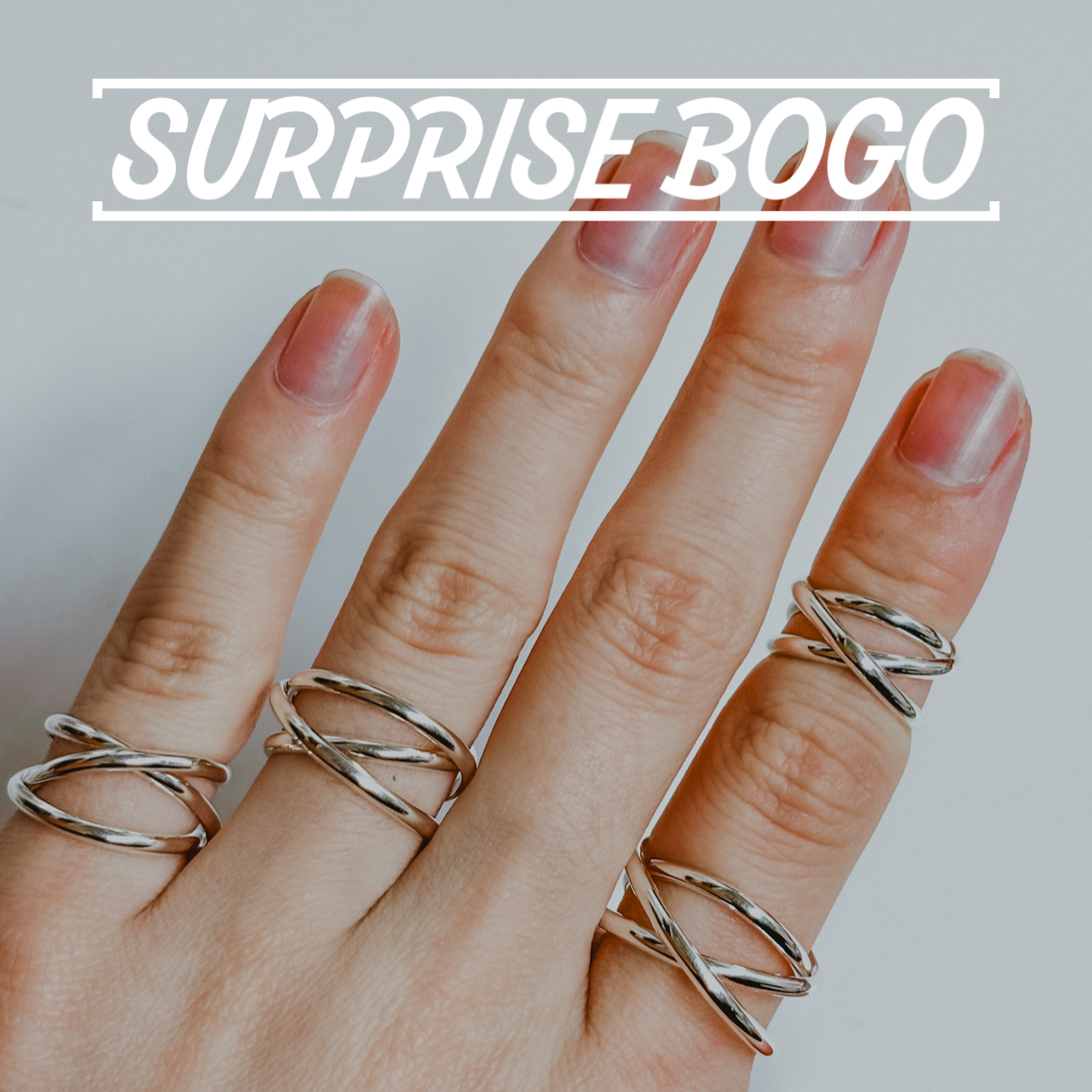 LAST CALL FOR SAMPLES! Today only we’re doing a BOGO half off when you shop the sample sale!! 🛒💕 #samplesale #hannahnaomi