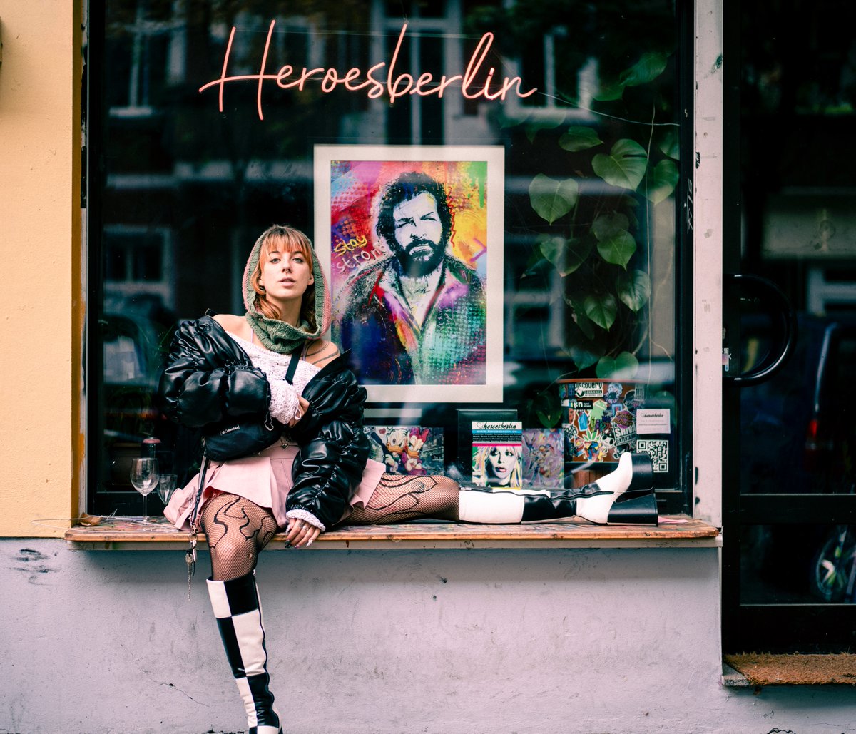 mataphoto's tweet photo. Heroes 365 a year... #Berlin #look #street #ThankYouBerlin #OstX #Ostkreuz #Leica #LeicaM #Leicalook #Leicalicious #Bokehlicious @keterakete69 #HeroesBerlin https://t.co/UQWpVVJvgr