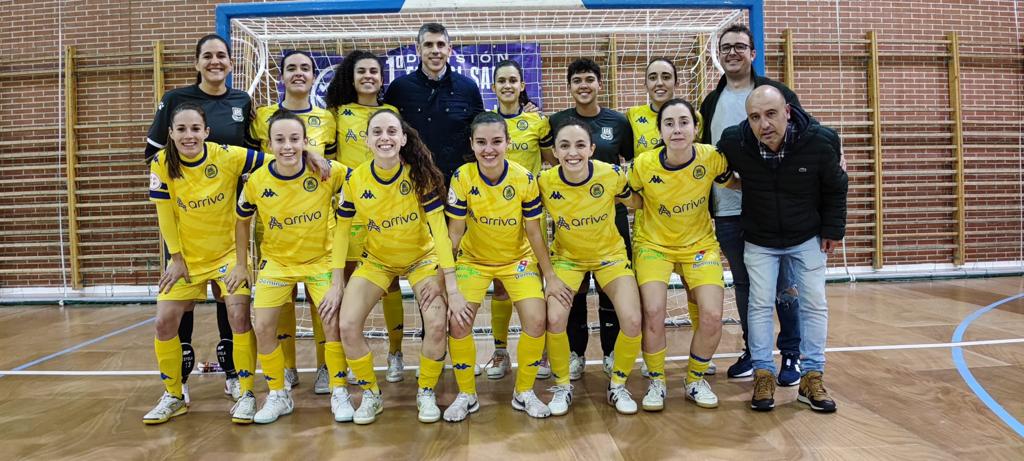 💛 El director de Arriva Madrid, Francisco Vilches, se unió ayer a la afición de <a href="/ADAlcorconFSF/">A.D. Alcorcón F.S.F.</a> para brindar su apoyo al equipo. Y ¡qué emoción! Las alfareras lograron clasificarse para la fase final de la Copa de la Reina de fútbol sala femenino. ¡Enhorabuena, chicas! 🎉⚽