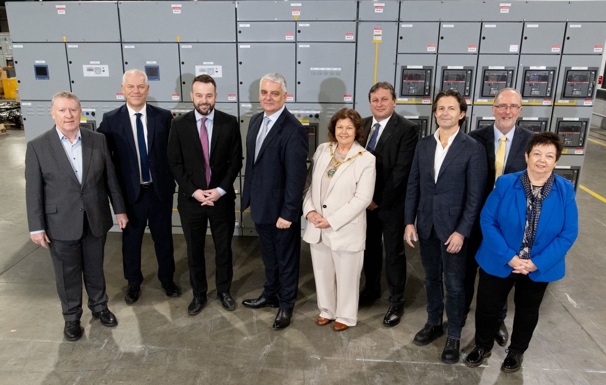 InvestNI's tweet photo. Delighted to be joined by @dcsds, @mynwrc, @Derry_Chamber and @columeastwood in Derry/Londonderry today as we announce a major #advancedmanufacturing investment by @Vertiv.

The company is creating new #jobs and investing millions in the local economy.

https://t.co/o6x5oFEitY https://t.co/P85kipNeBd
