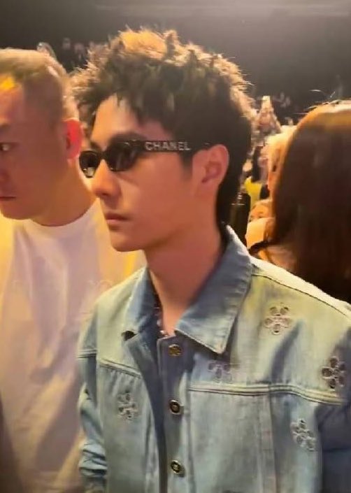 chenweist's tweet photo. wang yibo is insane for this https://t.co/7DeCbr4dJo