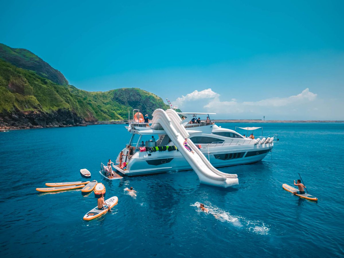 Welcome to our yacht club.
Chào mừng đến với câu lạc bộ du thuyền của chúng tôi. https://t.co/HSl484365q