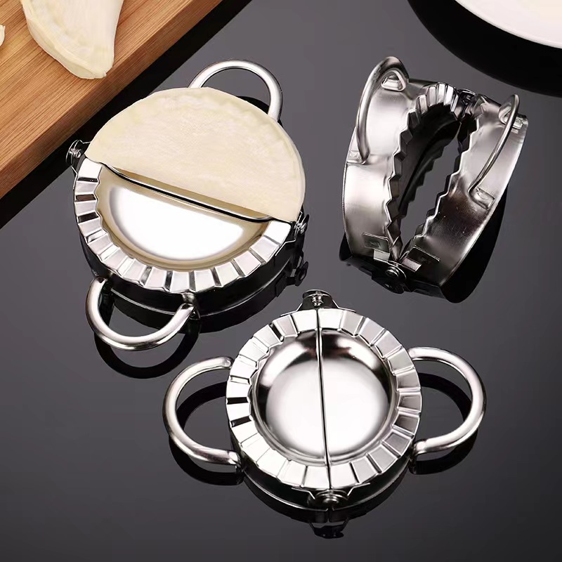 supplies24037's tweet photo. Cute shape, easy to operate.
Let's use this dumpling maker to make delicious dumplings together！！
#homegadgets #cookware #cooking #dumplings #cookingtools #kitchen #kitchentools #dumplingmaker #delicious #OEM #ODM #kitchenutensils #kitchenware #home #kitchenappliances https://t.co/GmAbl6qXNv
