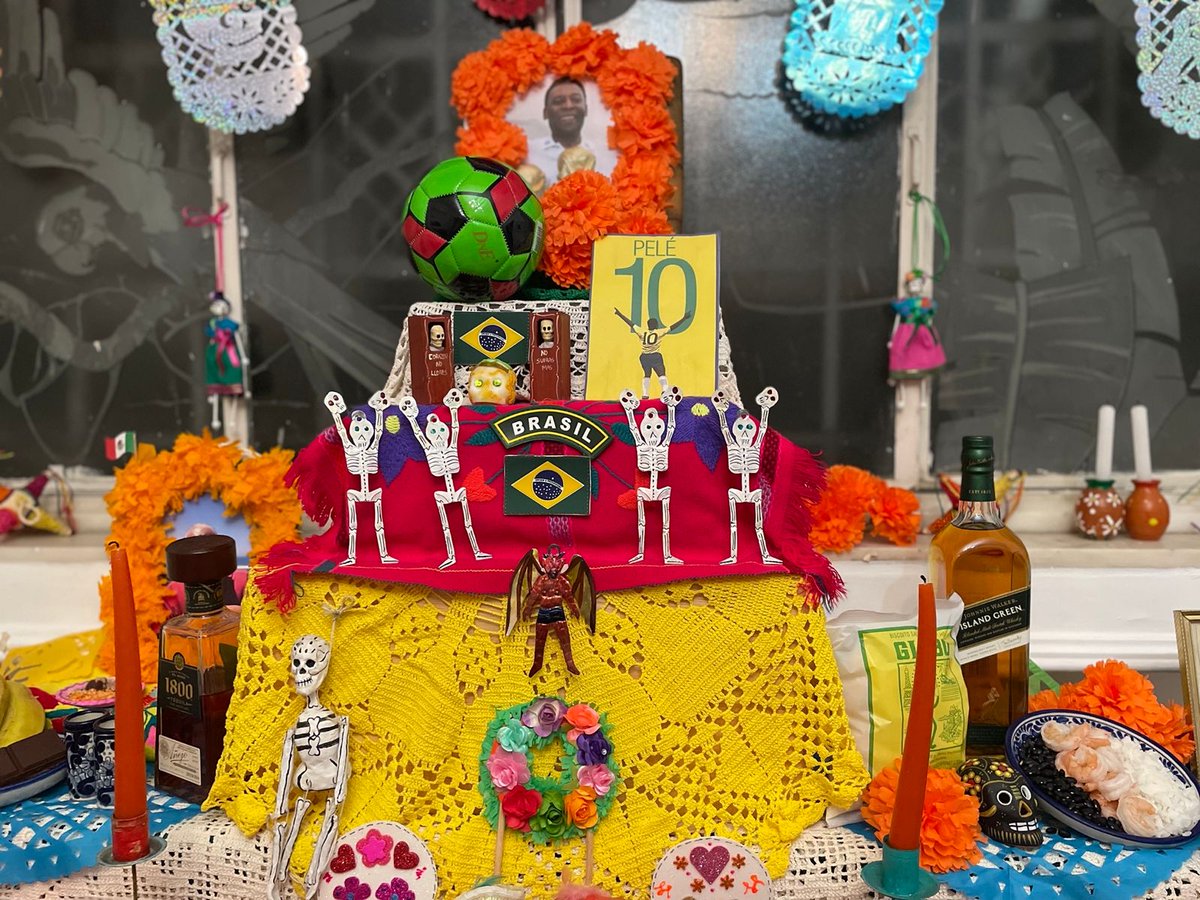 Andrew Downie tweet media