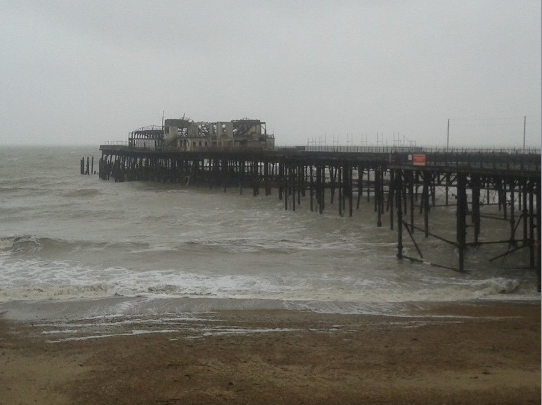 simon read tweet media