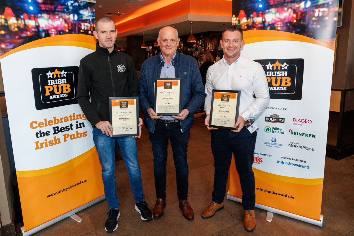 BarEnsign's tweet photo. Many thanks to @IrishPub_Awards for the invite to last weeks Training course in Galway, Great Day! We look forward to the awards on November 15 th in Dublin. 
•
#bestlocal #theensign #irishpubawards https://t.co/RddbM85BCC