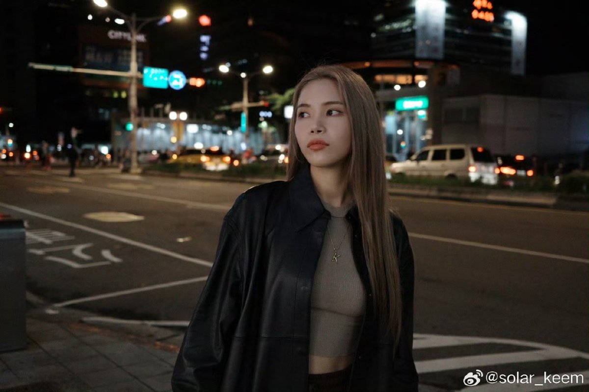 lunaestreIIad0s's tweet photo. [Solar weibo]

❤️

🔗https://t.co/DJLAbR3iR6

#MAMAMOO #SOLAR
#마마무 #솔라
@RBW_MAMAMOO https://t.co/uReKXYhoxn