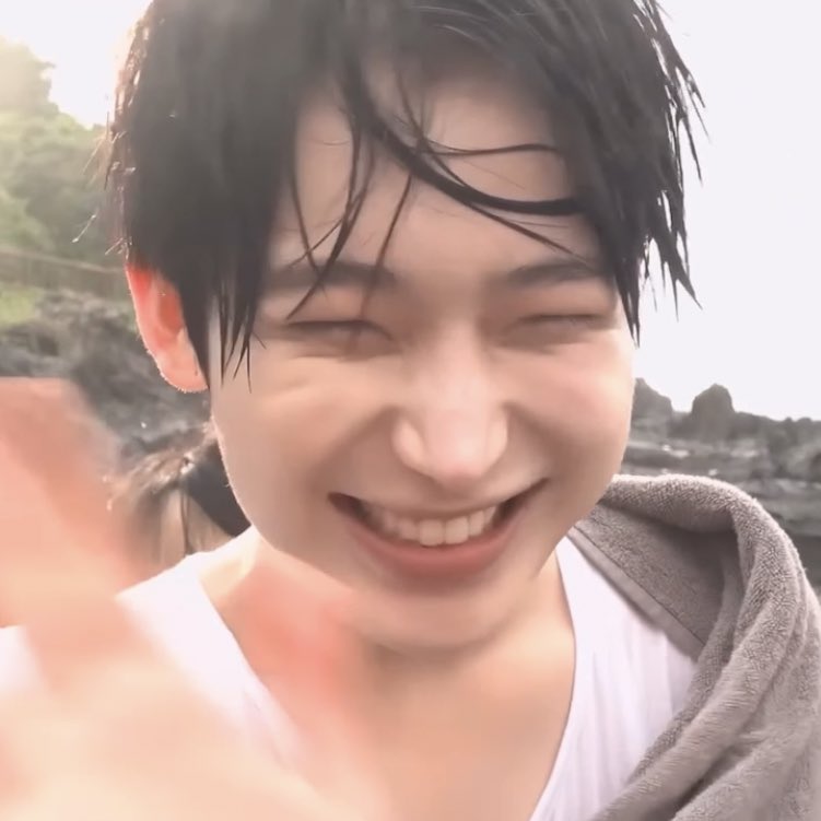 kimfox0624's tweet photo. 떤냥이 수염 ˃̵͈̑ᴗ˂̵͈̑ https://t.co/8TdLRe4ifG