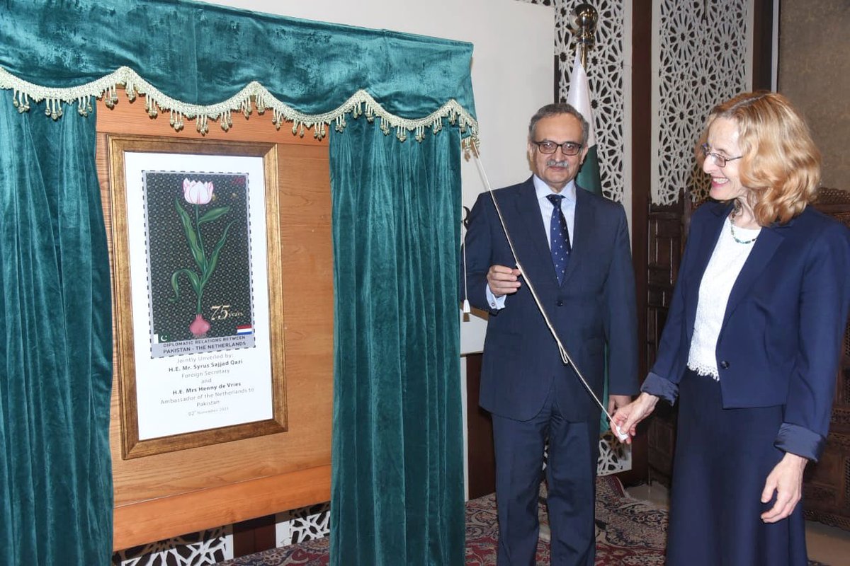 ForeignOfficePk's tweet photo. FS @syrusqazi and Amb @HennyFdeVries today jointly unveiled a commemorative postage stamp to celebrate the 75 years of diplomatic ties b/w Pakistan &amp; the Netherlands. The stamp designed by 🇵🇰 artist Aisha Khalid, symbolizes the longstanding friendship between the two countries. https://t.co/EmEFg5Oox9