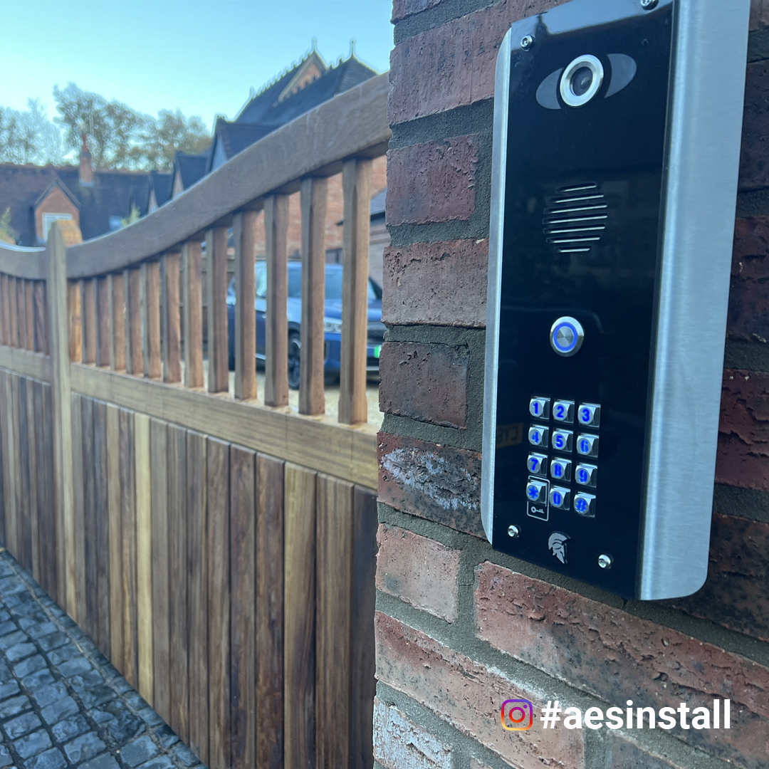 AESglobalonline's tweet image. Check this wonderful installation by Heartlands Metal Craft Ltd of the Praetorian Guard IP intercom. Contact Kieran Claydon (07554112691) if you’re in the north England and Scotland territories. #intercoms #accesscontrol #gateautomation #telephoneentrysystem #drivewaygates #gates