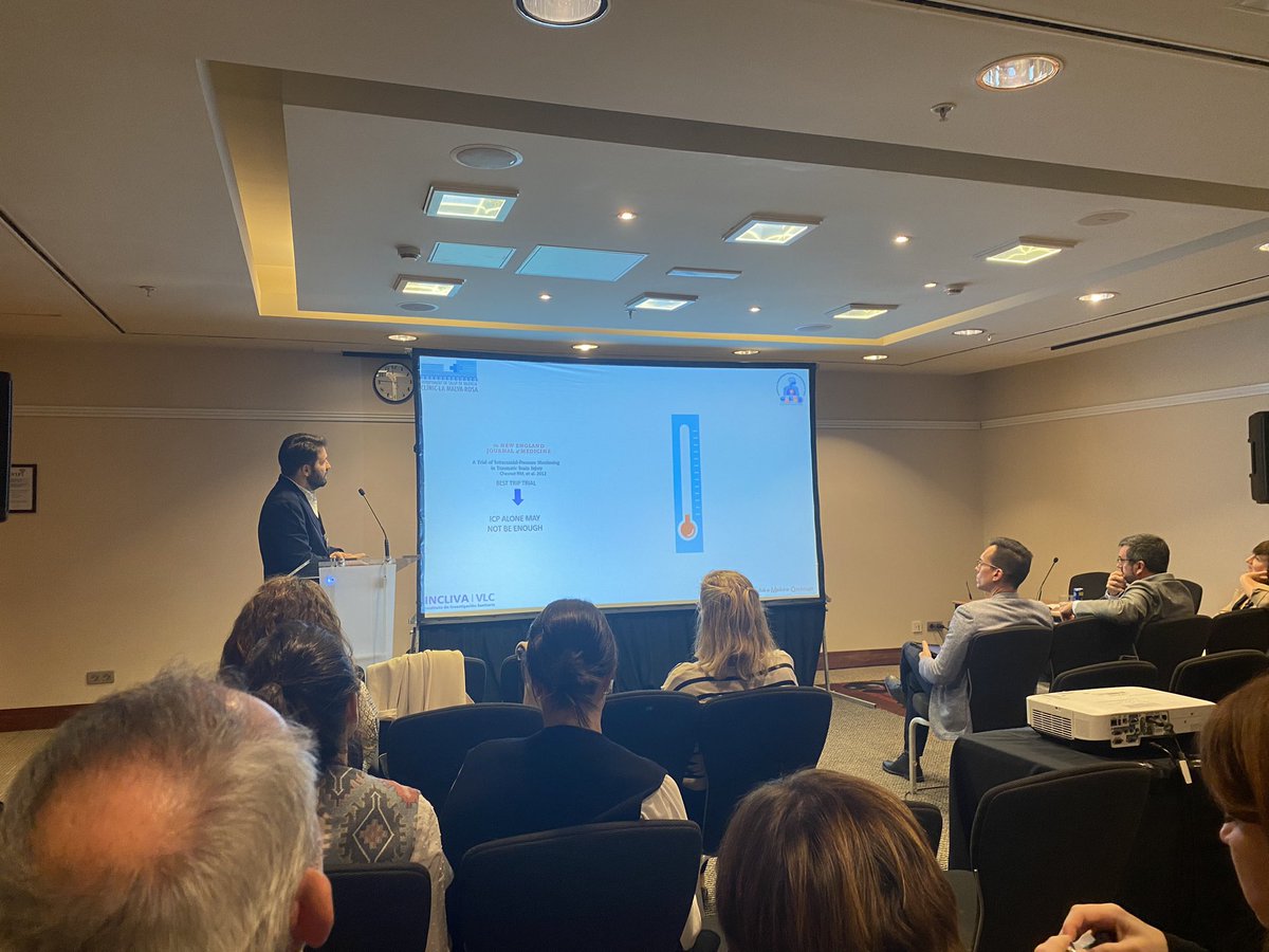 SENeurorreha's tweet photo. El Dr. Rafael Badenes inicia la sección de “Early Rehabilitation” en nuestra Jornada con la charla: Tratamiento y continuidad asistencial del paciente neurocrítico en la fase aguda.

#RASEN23 https://t.co/GA4y31FeZt