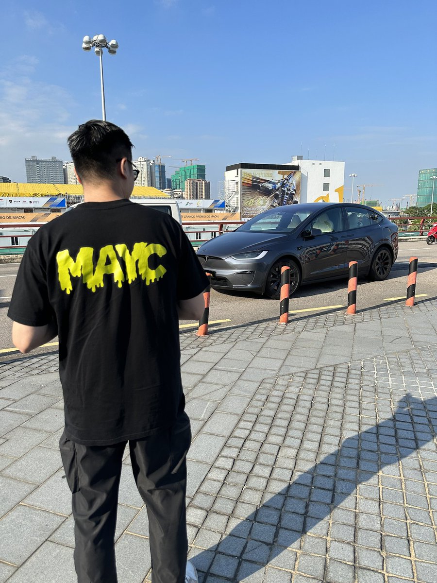 boredesteth's tweet image. The best utility of #BoredApeYachtClub is connecting with incredible people worldwide. Just got the warmest welcome from my ape/punk fren and his Model X Plaid in Macau! It&apos;s not only the first XP in Macau but likely the fastest car too. 🚀 #ModelXPlaid