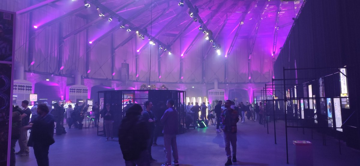 2nd day at <a href="/met_ams/">MET AMS</a> . So much cool people and projects🔥

#metams #Web3metaverse