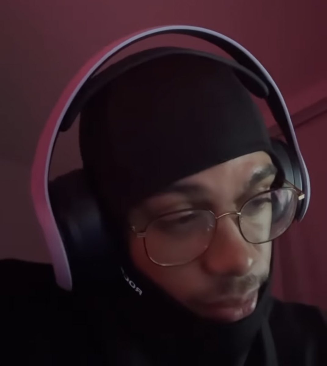 TotocheLeG's tweet photo. Menteur on dirait Freeze t’es trop aigri #freezerael https://t.co/0IO3Gm7P9b