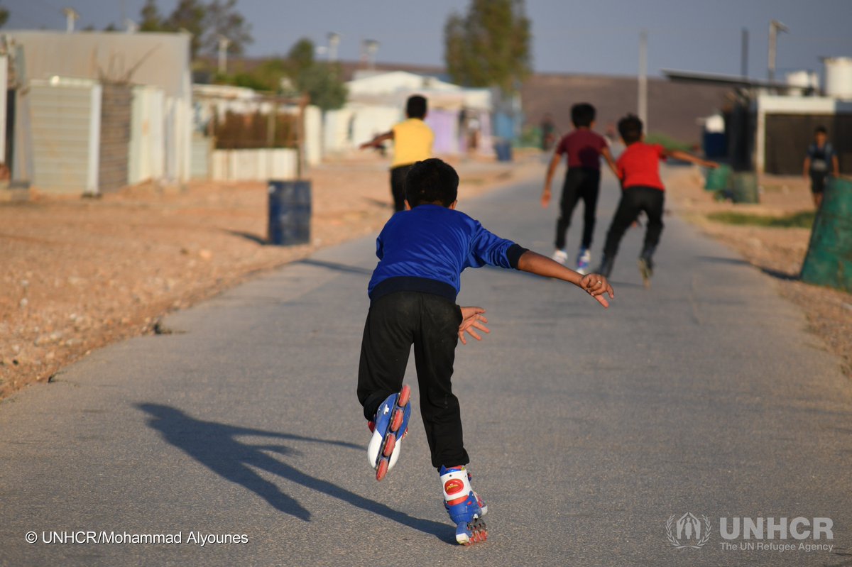 Happy Thursday from the heart of 📍Azraq Refugee Camp. 🌍❤️
#WithRefugees