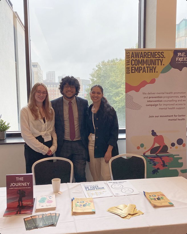 Lovely to have one of our members @SafelineOrg here today at #HLPAnnualconference together with one of partners @BeFreeCampaign1 #networking #helplines