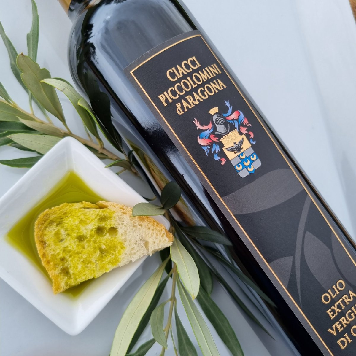 🫒 Extra Virgin Olive Oil 🫒
Harvest 2023 available now!

ℹ️Info&More: visite@ciaccipiccolomini.com
marketing@ciaccipiccolomini.com

🛍️Shopping: ciaccipiccolomini-shop.com 

#ciaccipiccolomini
#rareitalianstyle
#EVOoil
#olioextraverginedioliva
#olionuovo
#newoliveoil