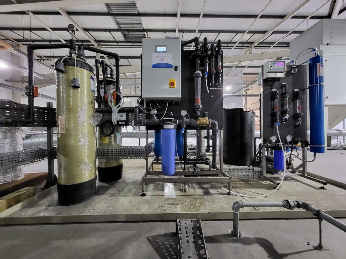 A service of a 3,000 l/hr #RO and recovery RO to re-use the wastewater from the first RO, now reducing water to drain from 1,000 l/h down to 175 l/h. 
 #WaterReuse #WaterTreatment #ROSystem #IndustrialRO
allwatertreatment.co.uk/technologies/r…