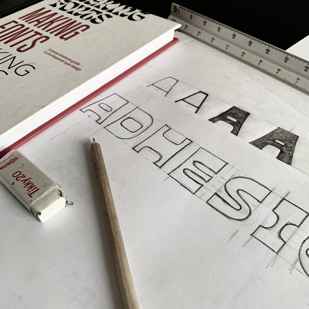 udifoundry's tweet photo. Drawn from African culture

#typeexploration #africantype #typography #typefaceinprogress https://t.co/klT80wwdW6