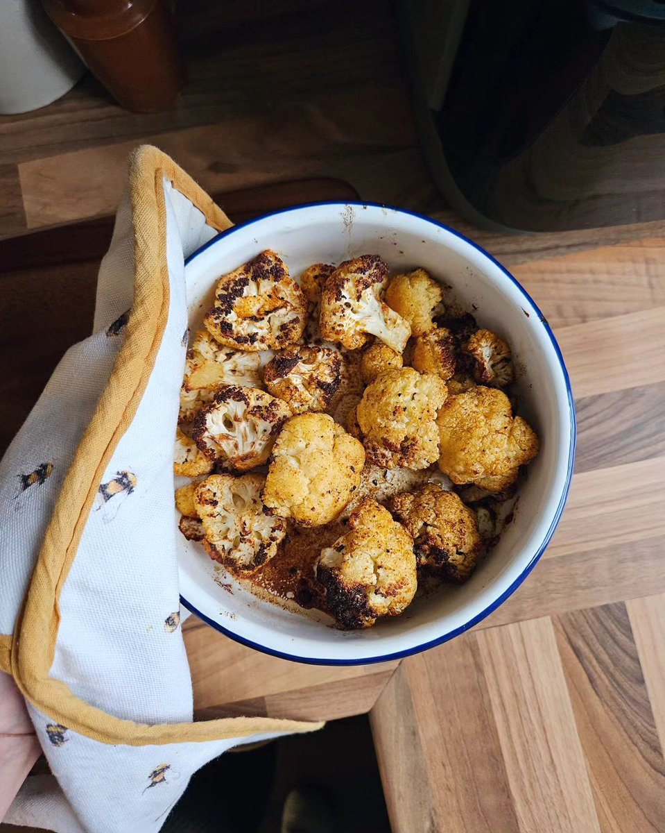 LoveAvalla's tweet photo. Turning up the heat and embracing the start of November with a range of delicious recipes guaranteed to elevate your dining experience. 🍽️

#food #recipies #loveavalla #livelife #love #avalla #live #life #cooking #foodinspiration #foodlover #november #recipes  #foodie https://t.co/ZzEeSLyTMK